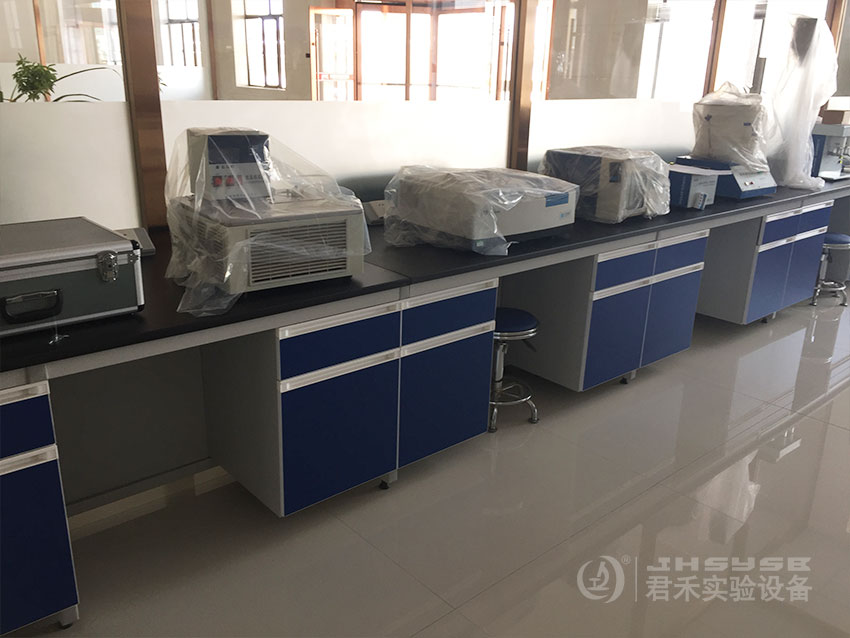 如何防止塑料橡膠制品的老化呢？