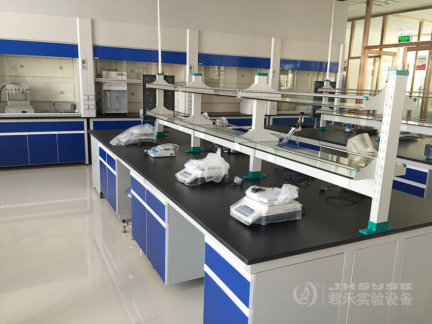 鋼木實(shí)驗(yàn)臺(tái)的材質(zhì)是什么組成的？